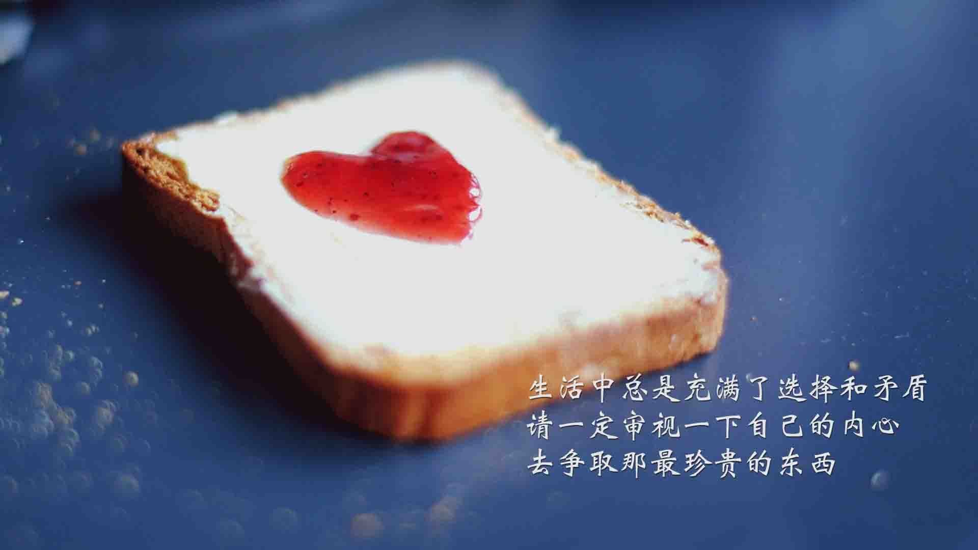 不莱梅球队大获全胜,队员表现出色引人注目,不莱梅 球队